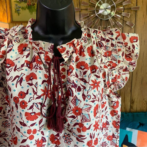 Kourt Boxy Abstract Floral Ruffle Blouse - Picture 5 of 14